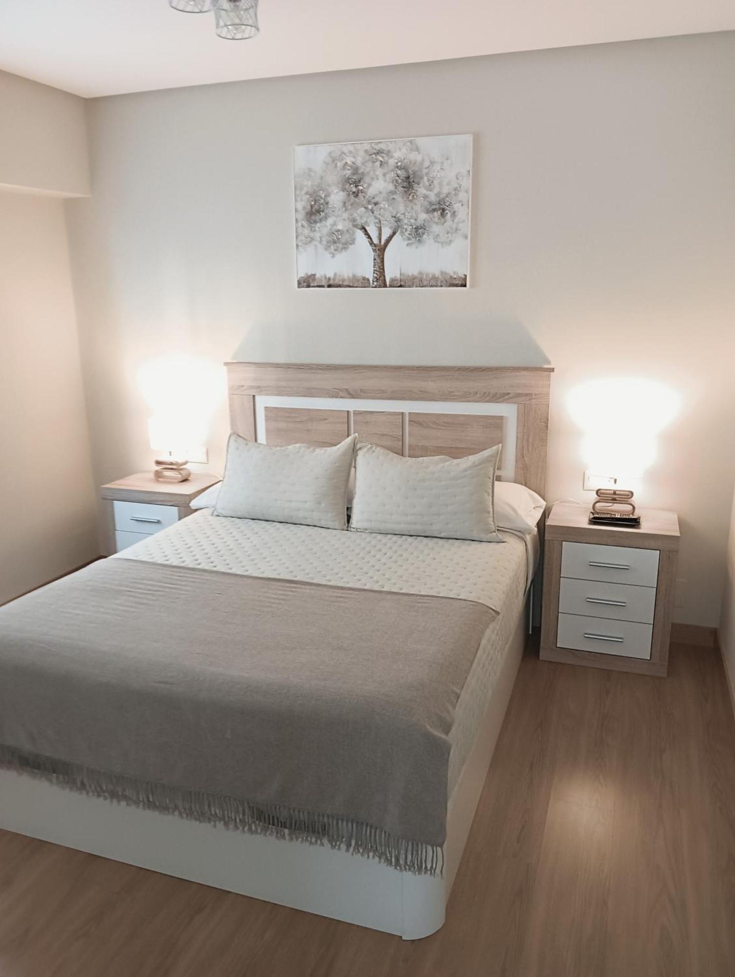 Apartamento Boutique Cervantes Oviedo Luaran gambar