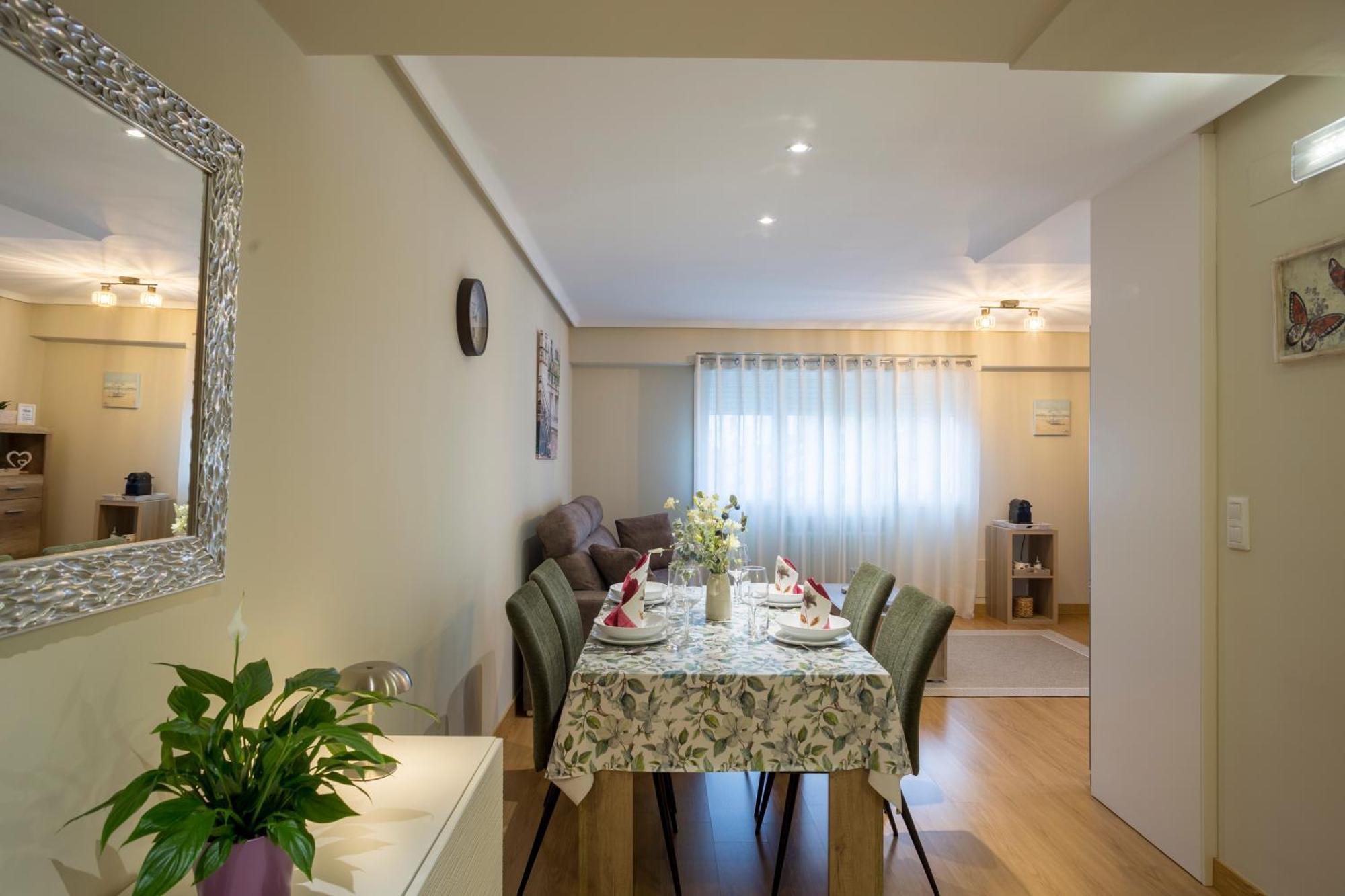 Apartamento Boutique Cervantes Oviedo Luaran gambar